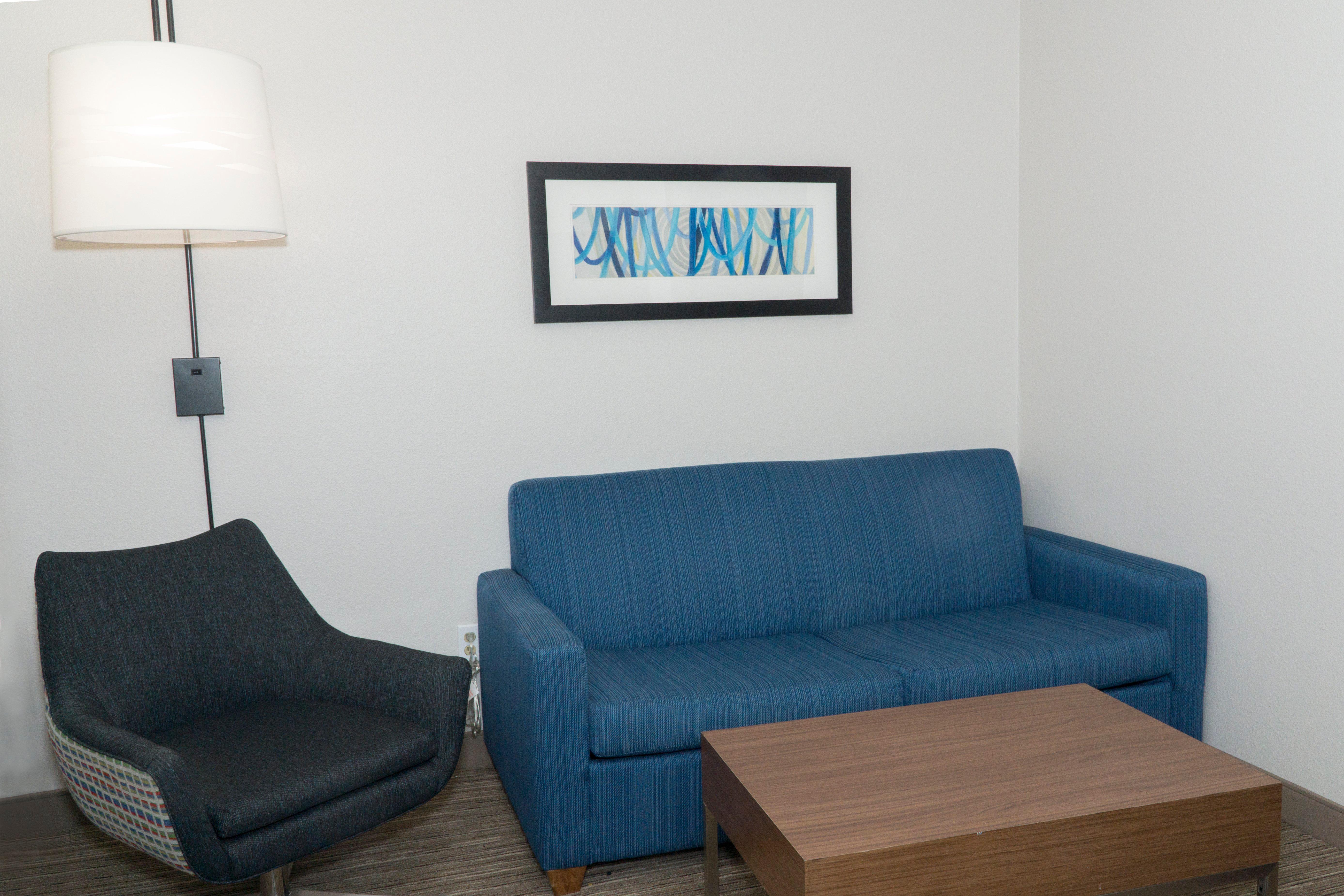 Holiday Inn Express Hotel & Suites Madison By Ihg Exteriör bild