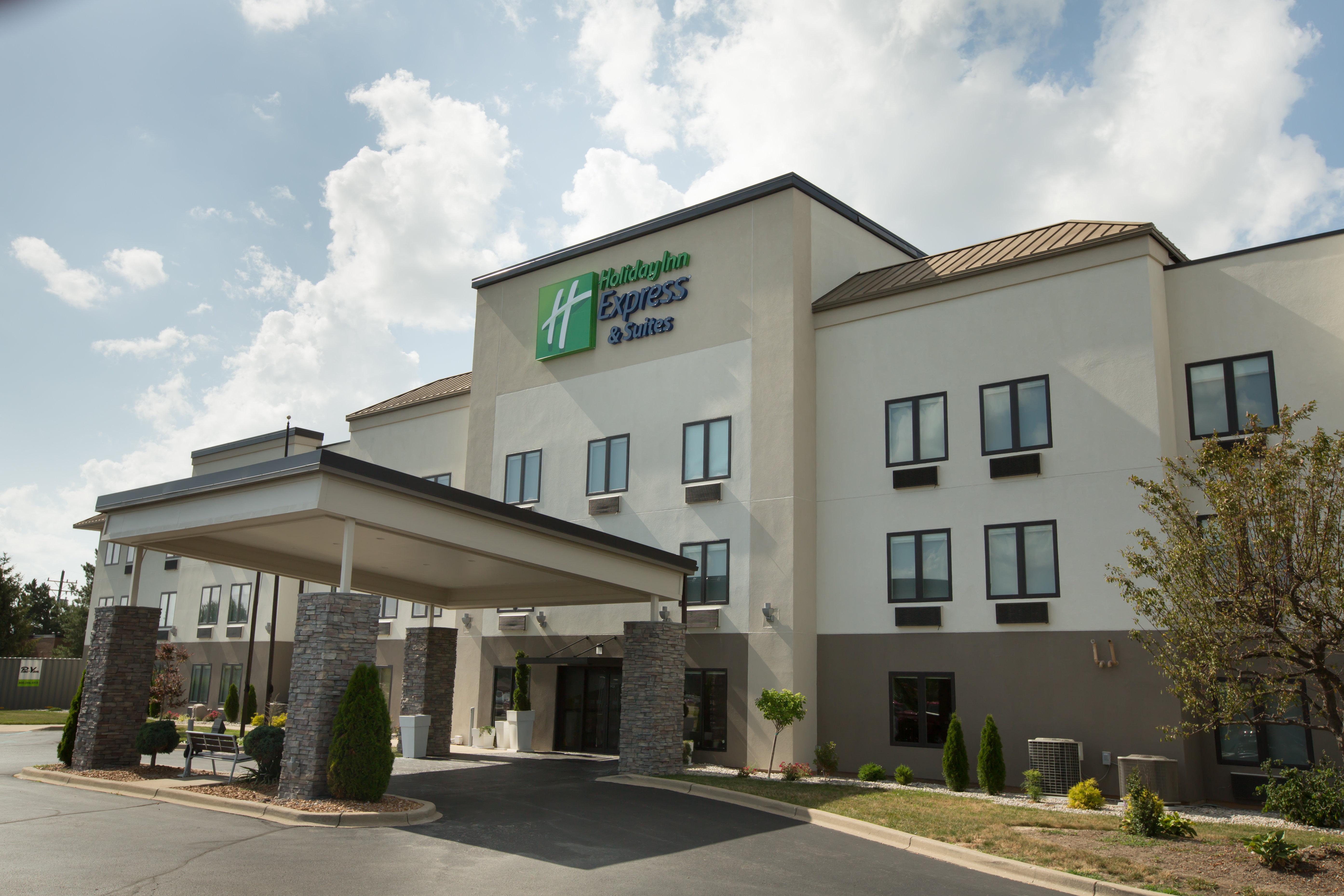 Holiday Inn Express Hotel & Suites Madison By Ihg Exteriör bild