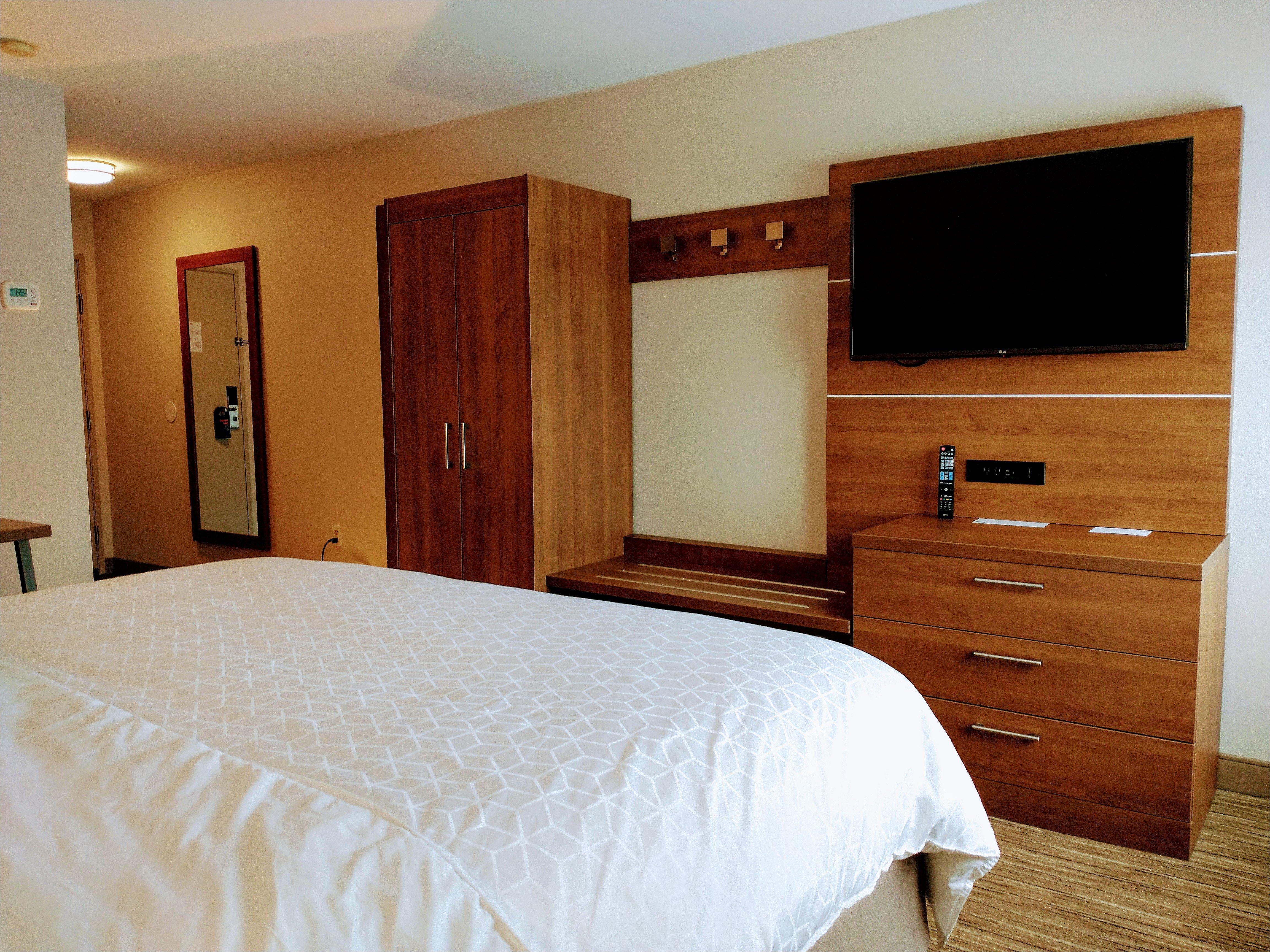 Holiday Inn Express Hotel & Suites Madison By Ihg Exteriör bild